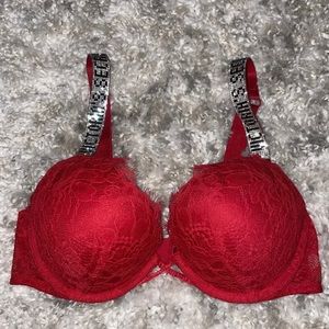 Victorias Secret bombshell bra